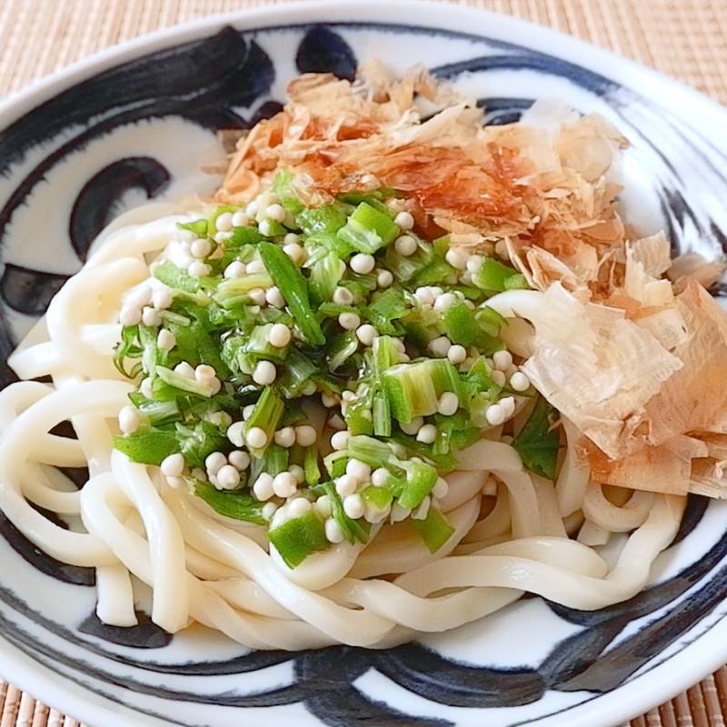 ねばねばオクラと鰹節のうどん 作り方 レシピ クラシル
