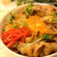 ピリッとコク旨!豚丼