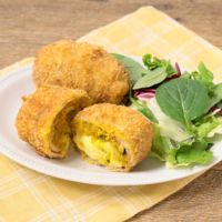 肉巻きチーズのかぼちゃコロッケ