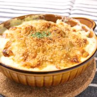 チーズがとろーり じゃがいもとそら豆の簡単グラタン