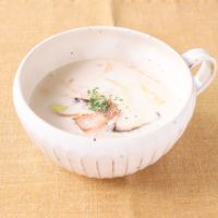 春キャベツと椎茸の和風ミルクスープ