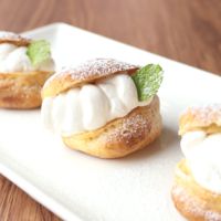 2種のクリームで贅沢 プチシュークリーム