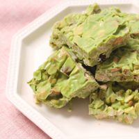ゴロゴロナッツとグラノーラで 抹茶クランチチョコ
