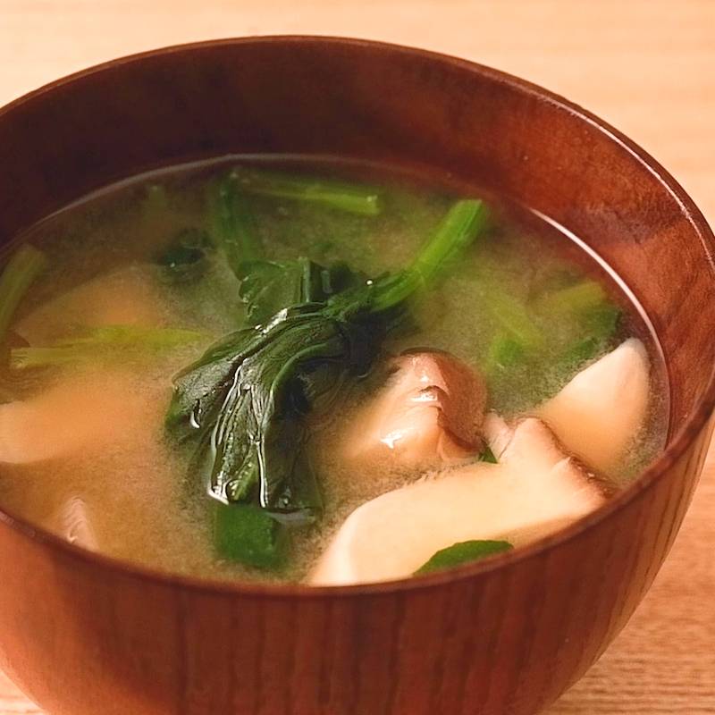 ごま油香る ほうれん草としらすのお味噌汁 作り方 レシピ クラシル