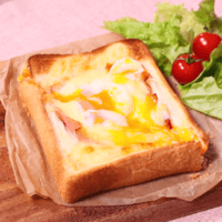 チーズもとろ〜り!ベーコンエッグトースト