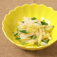 きゅうりと大根のピリ辛和え