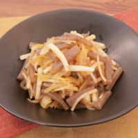 大根とこんにゃくのレモン風味きんぴら