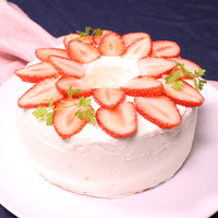 いちごの華やかマーブルシフォンケーキ