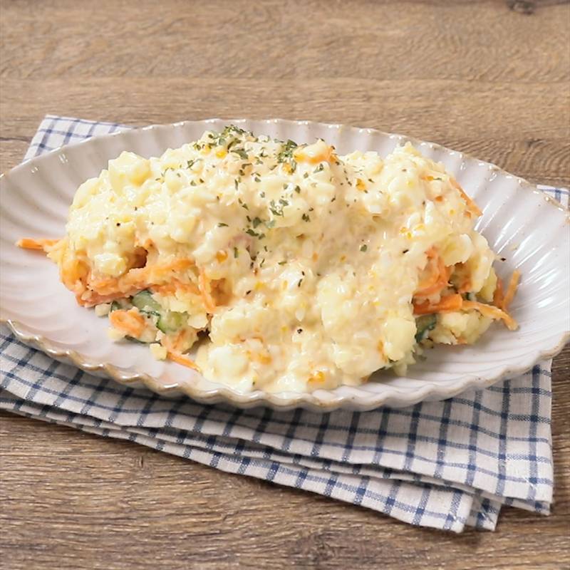 たくあん入りタルタル風ポテサラ 作り方 レシピ クラシル