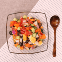 カラフル野菜!ドレッシングも手作りのチョップドサラダ