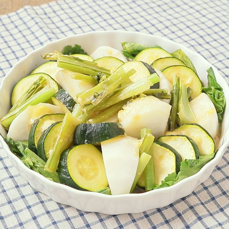 ズッキーニとベーコンのレンチン蒸し 作り方 レシピ クラシル