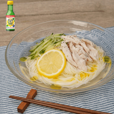 さっぱり風味で食欲そそる！だしレモそうめん