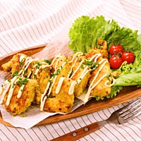 節約食材がちょっと豪華に!カレー味の鶏むね肉パン粉焼き