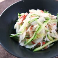 簡単副菜 梅かつおのオニオンサラダ