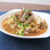 豚モツとキャベツのピリ辛味噌炒め