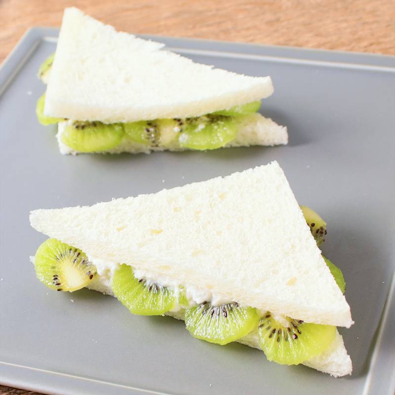 キャラメルバナナのフルーツフリルサンドイッチ 作り方 レシピ クラシル