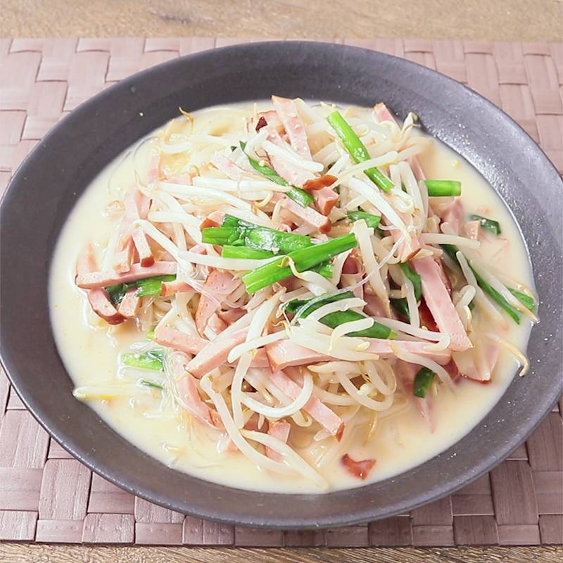 節約 レンジで簡単もやしと春雨のピリ辛和え 作り方 レシピ クラシル