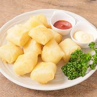 チーズがとろーり カリッとコロもちポテト