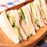あっという間に懐かしの味!ハムと野菜のサンドイッチ