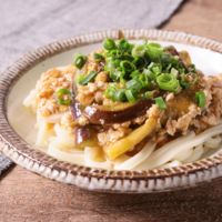 ピリッとクセになる 茄子の和風麻婆うどん